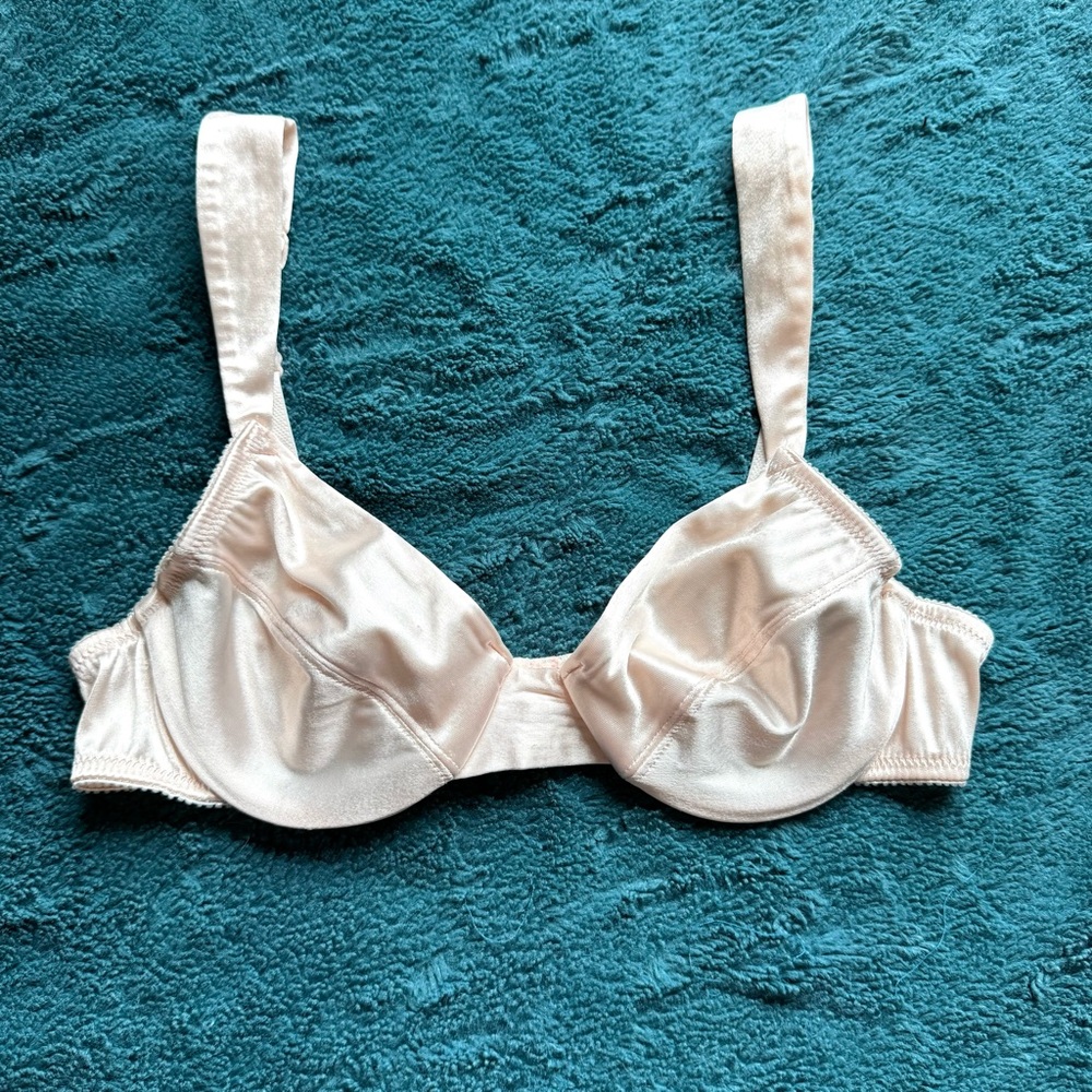 Vintage 90s Victoria’s Secret Second Skin Satin Bra 36A Pink Silky Smooth Retro
